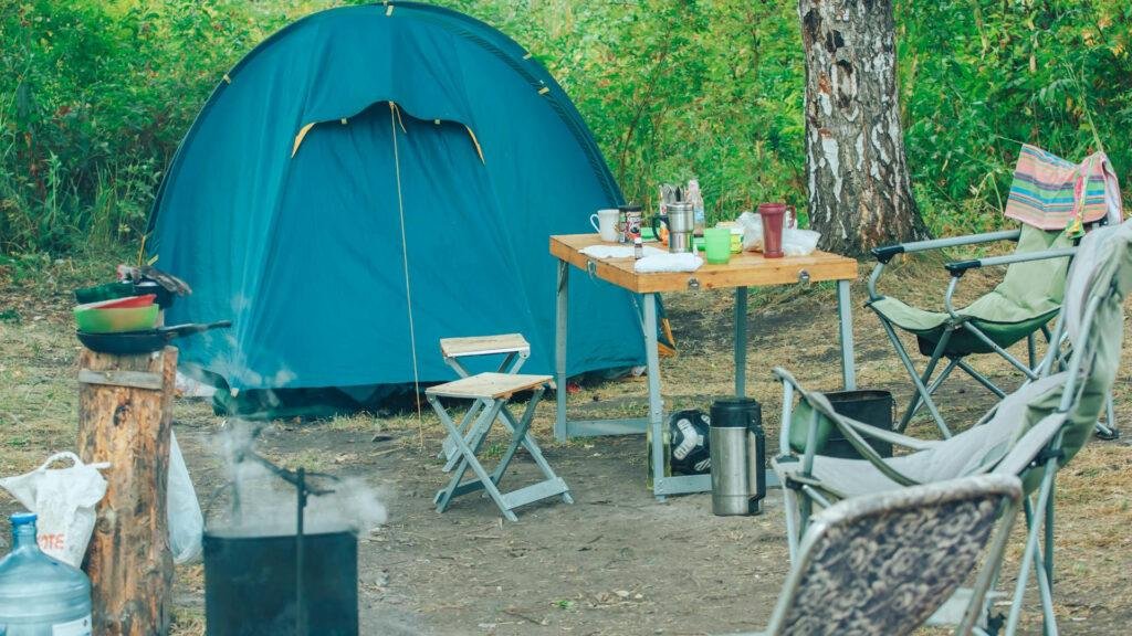 camping-in-a-tent-comfort-items