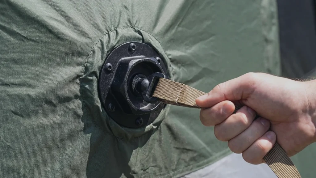 Close up of the Gazelle T4 hub tent mechanism.
