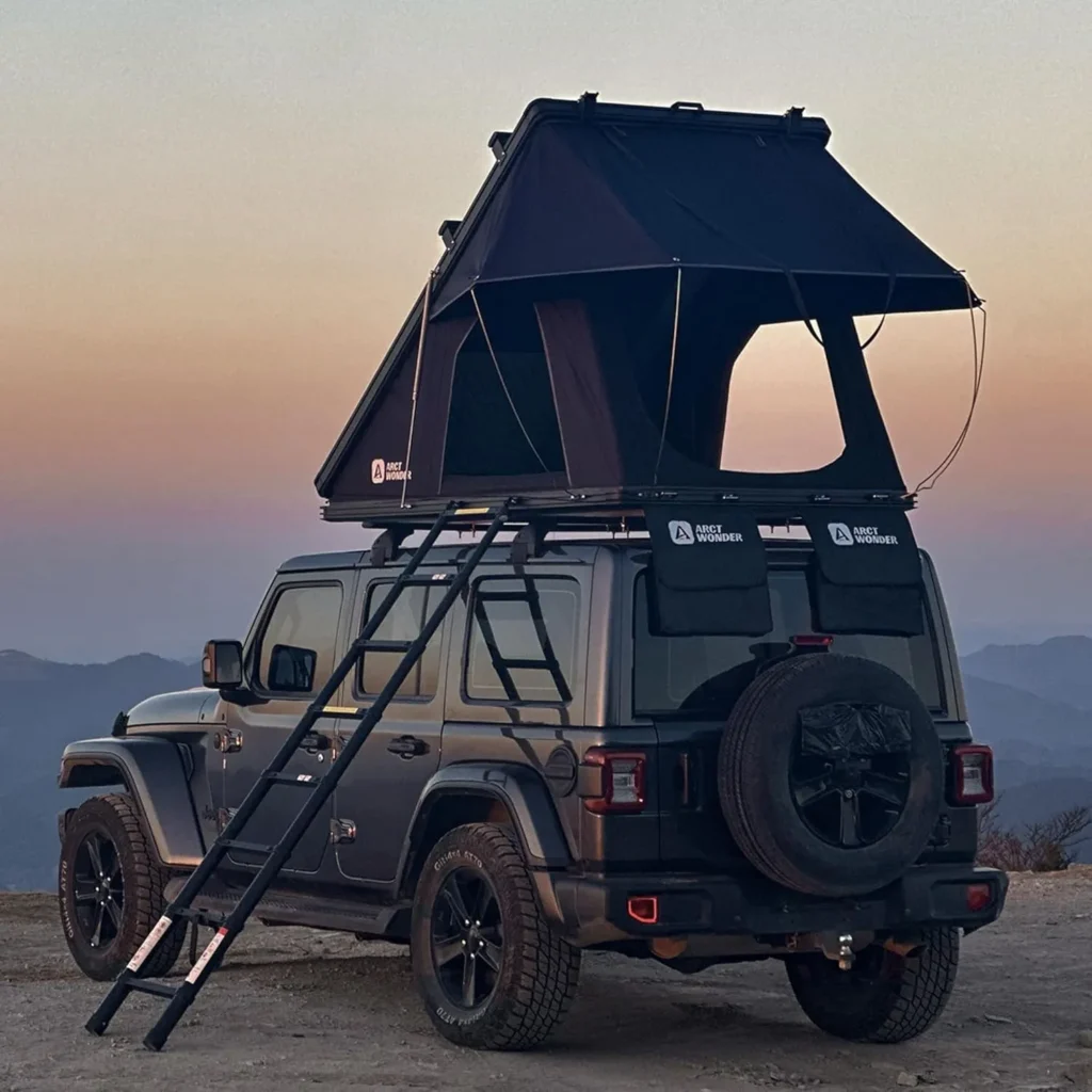 arctwonder-hard-shell-roof-top-tent-product-image